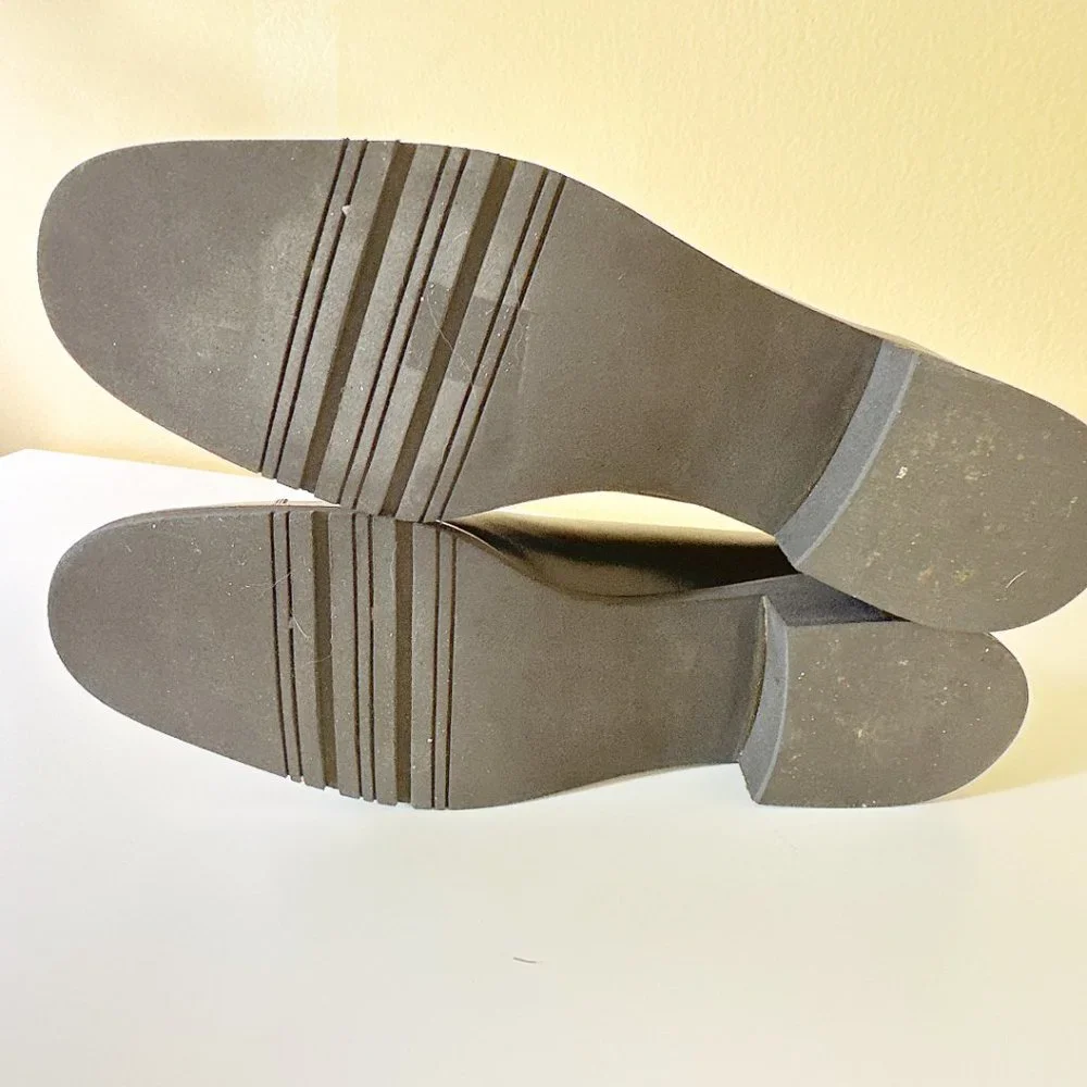 Ferragamo Ballerina Pumps 1.5" Heel - Picture 6 of 13
